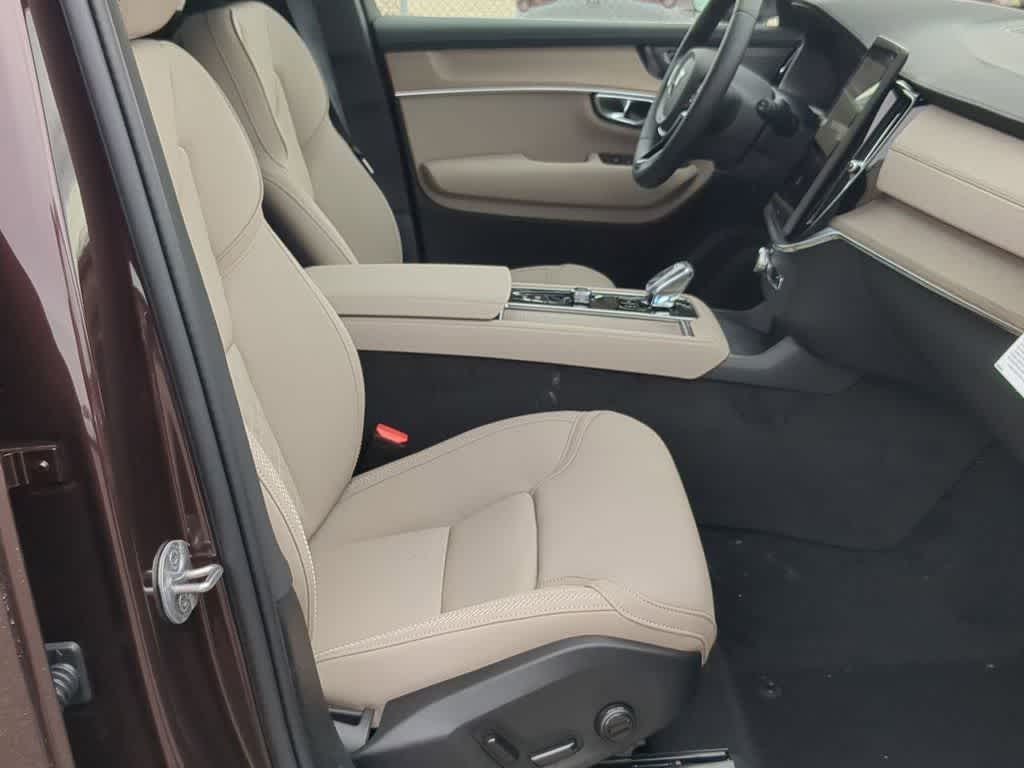 Thumbnail: 2026 Volvo XC90 - 22