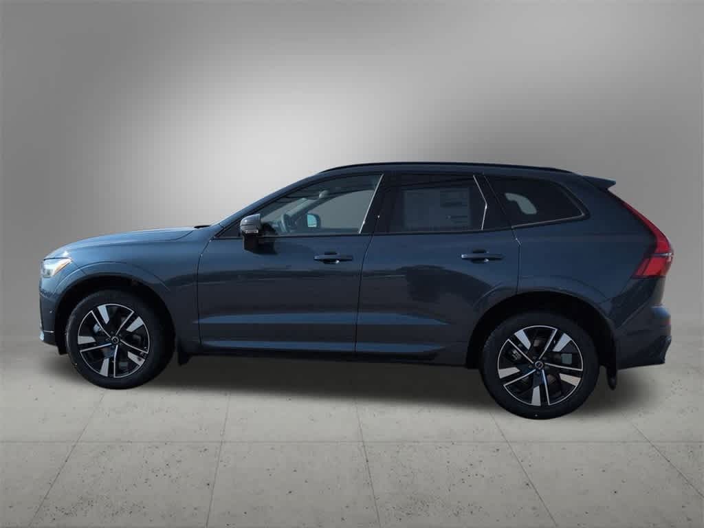 Thumbnail: 2026 Volvo XC60 - 3