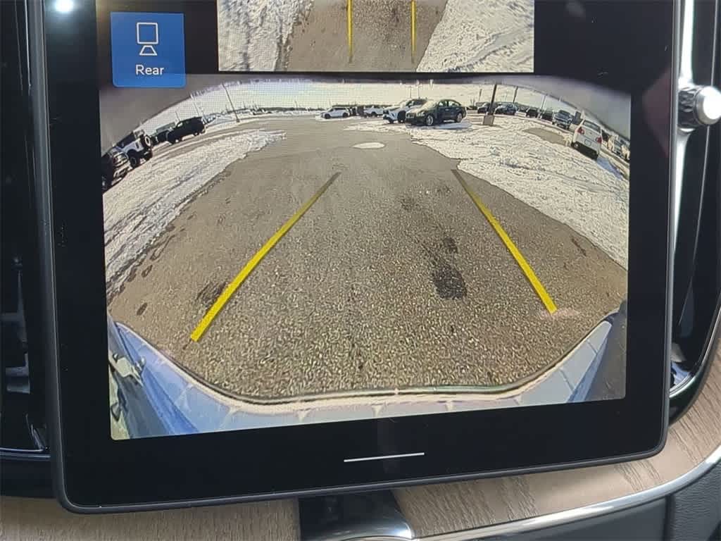 Thumbnail: 2026 Volvo XC60 - 28