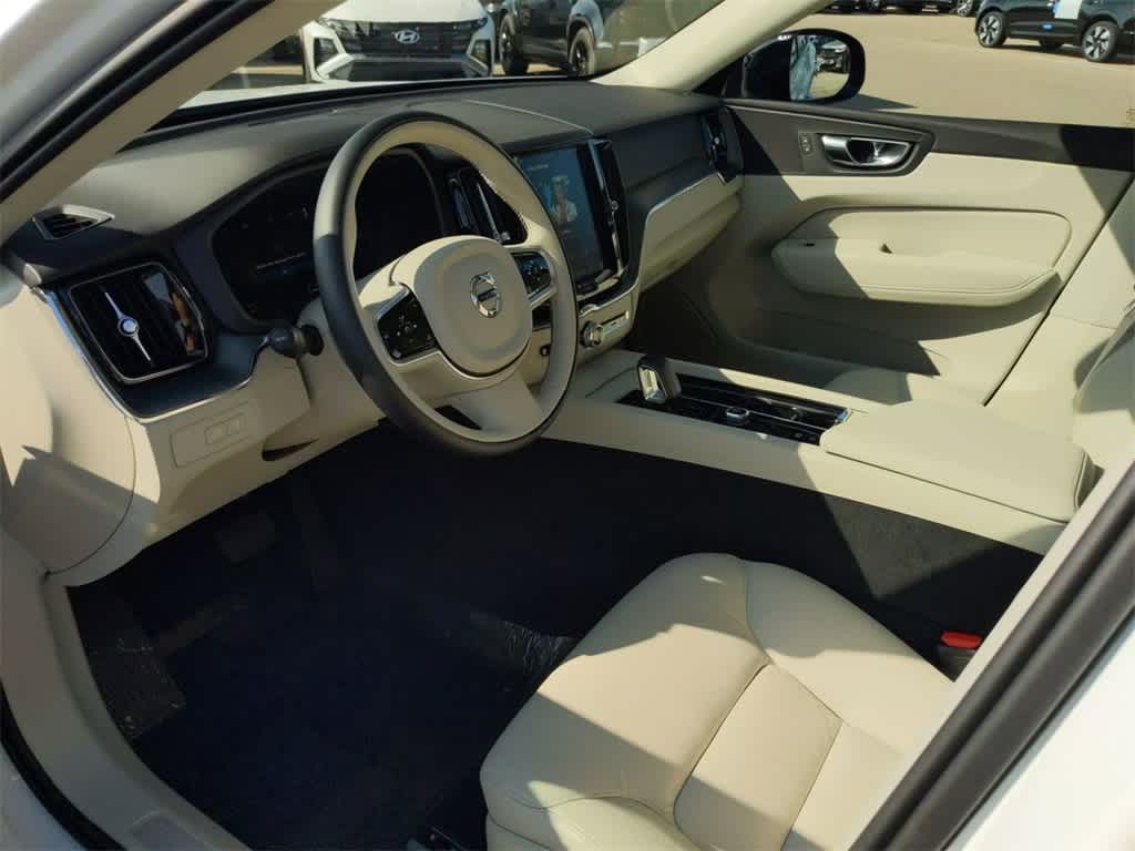 Thumbnail: 2025 Volvo XC60 - 2