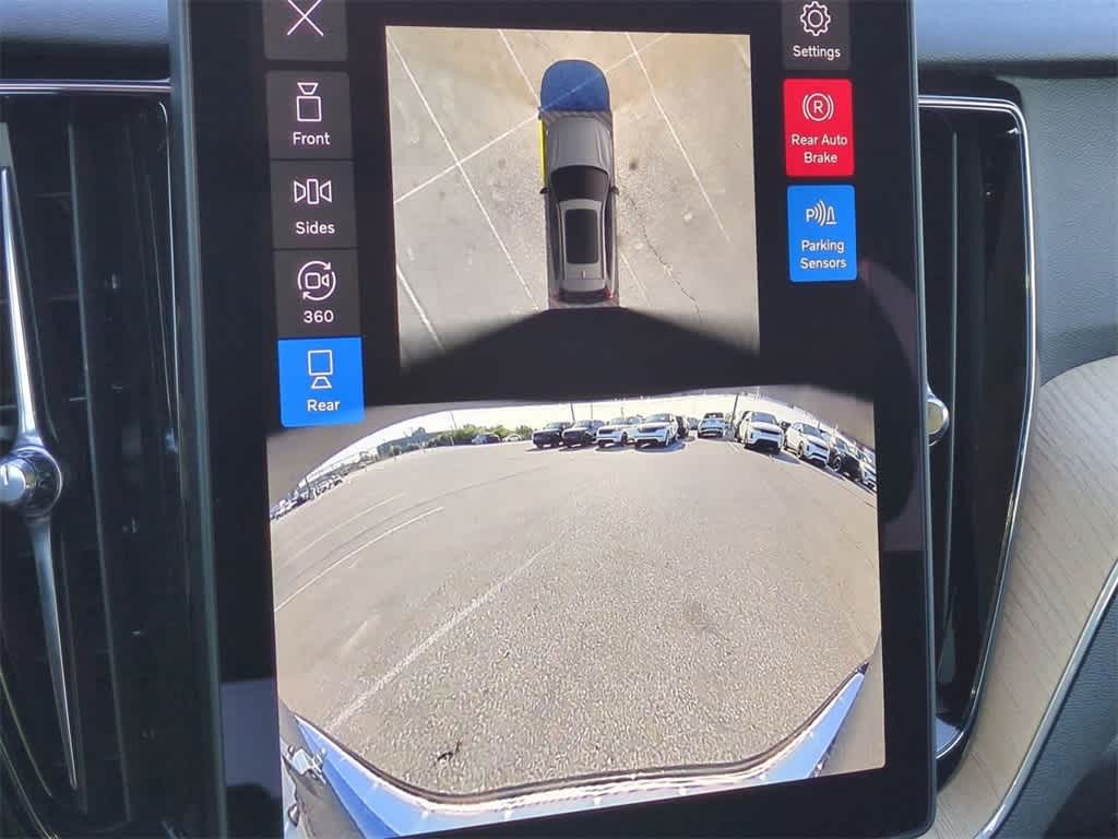 Thumbnail: 2026 Volvo XC60 - 29