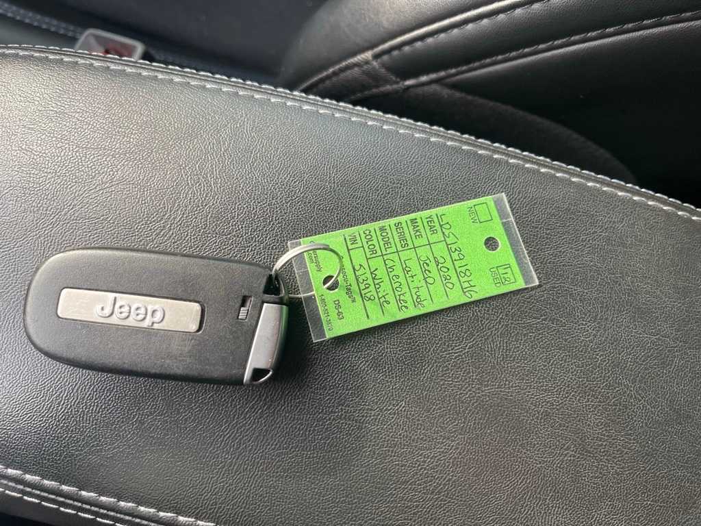 Thumbnail: 2020 Jeep Cherokee - 27