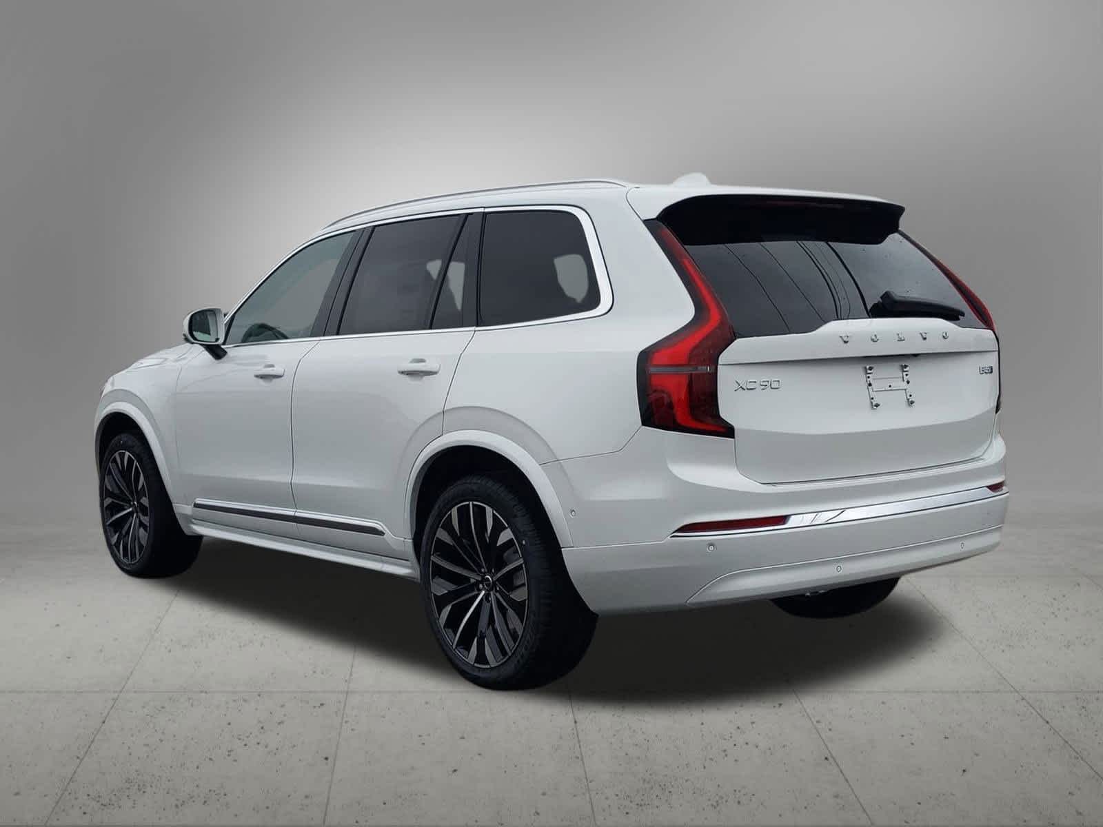 Thumbnail: 2025 Volvo XC90 - 4
