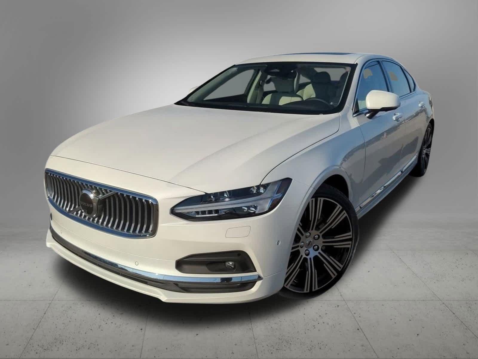 Used 2023 Volvo S90 For Sale at Suburban Volvo Cars