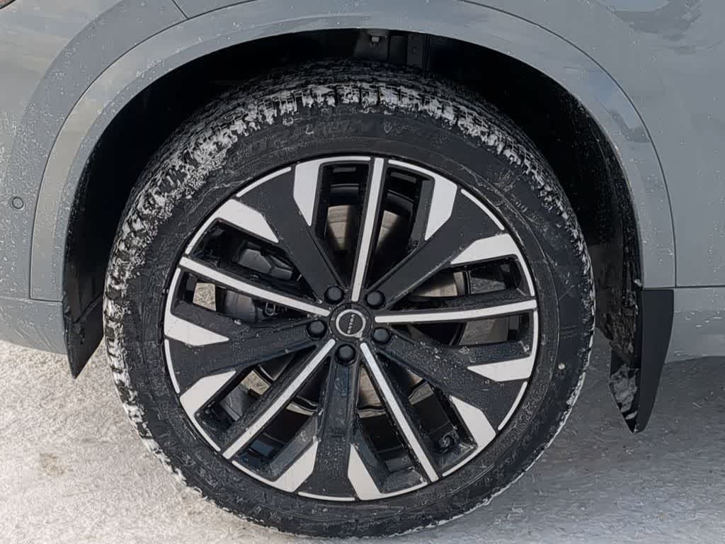 Thumbnail: 2026 Volvo XC90 - 13