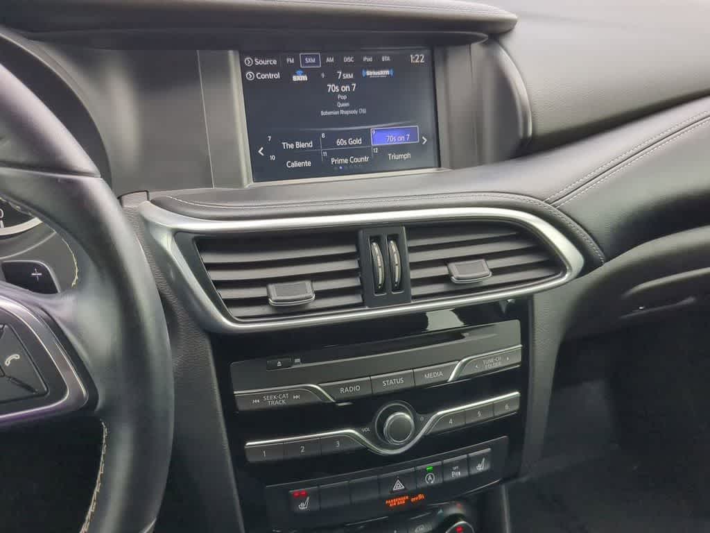 Thumbnail: 2018 INFINITI QX30 - 25