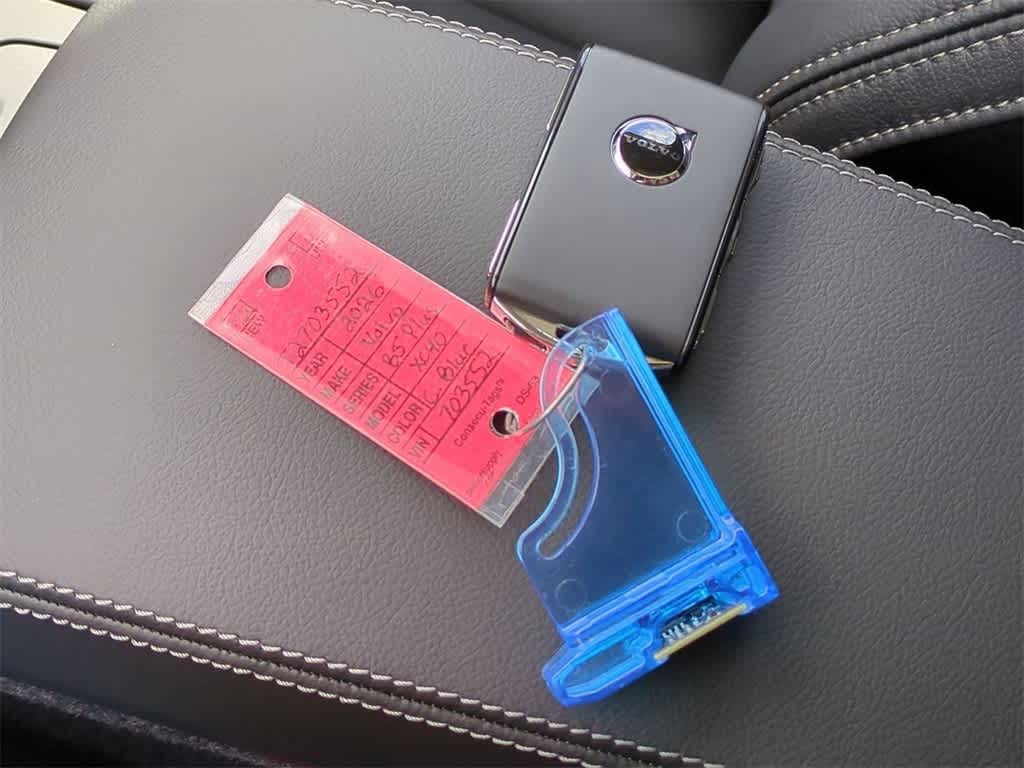 Thumbnail: 2026 Volvo XC40 - 33