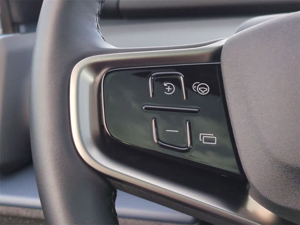 Thumbnail: 2025 Volvo EX30 - 16