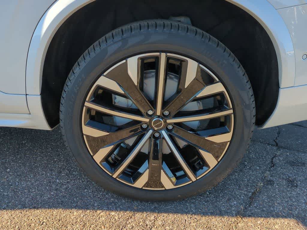 Thumbnail: 2026 Volvo XC90 - 6