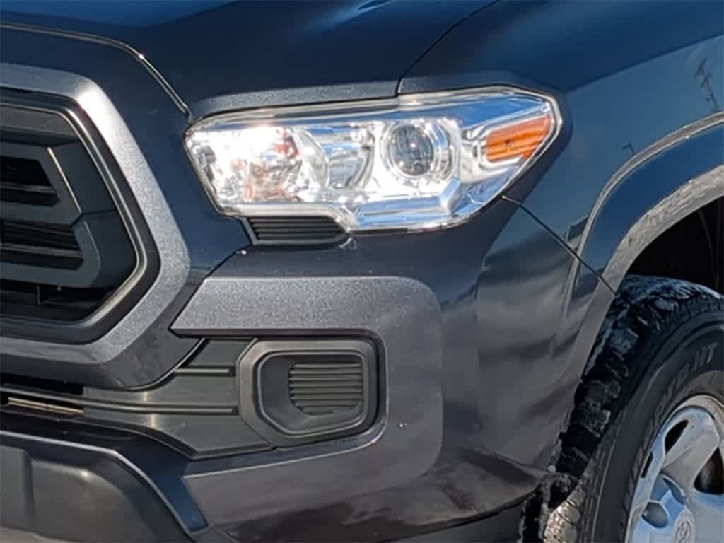 Thumbnail: 2020 Toyota Tacoma - 10