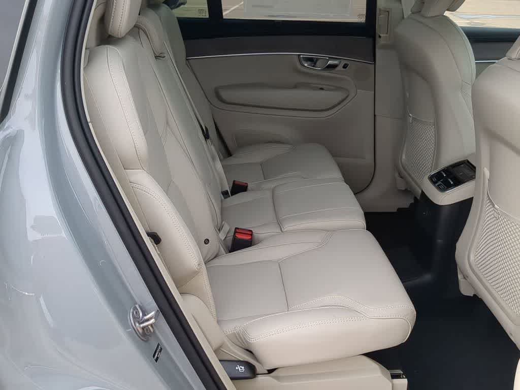Thumbnail: 2026 Volvo XC90 - 19