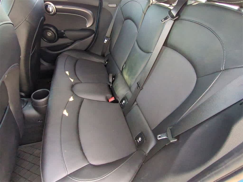 Thumbnail: 2022 MINI Cooper Hardtop - 18