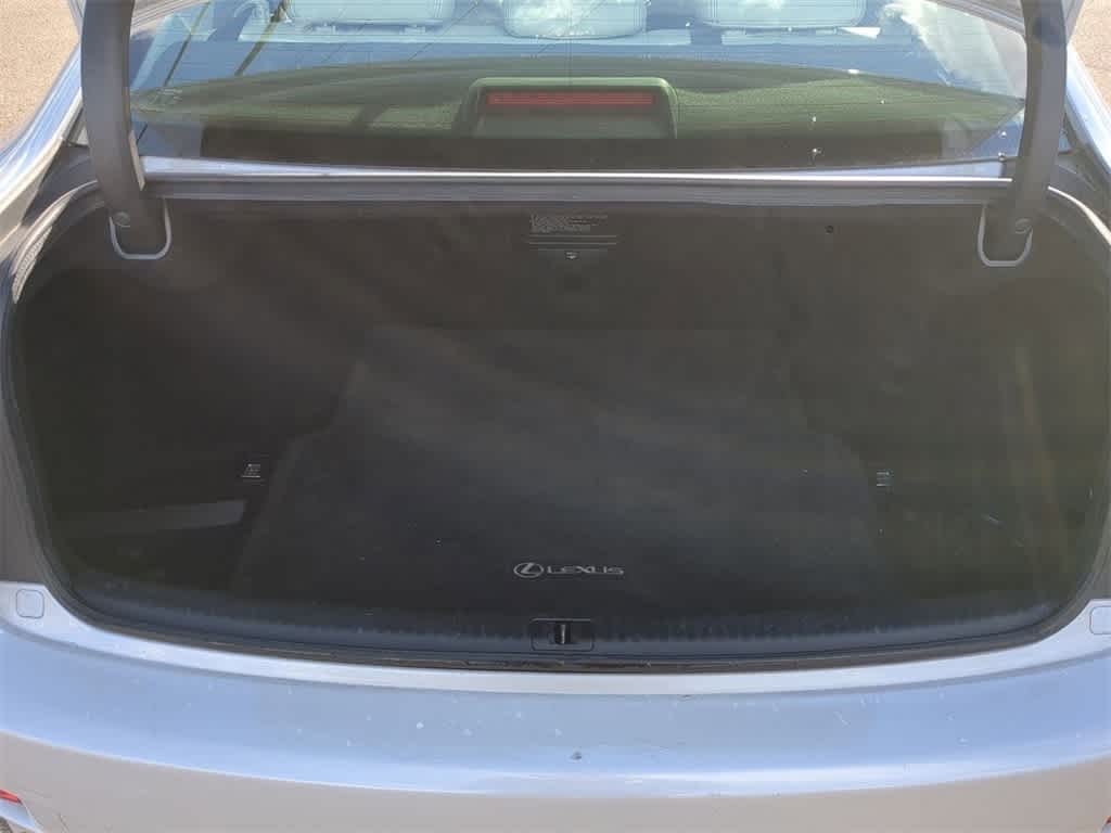 Thumbnail: 2010 Lexus IS - 32