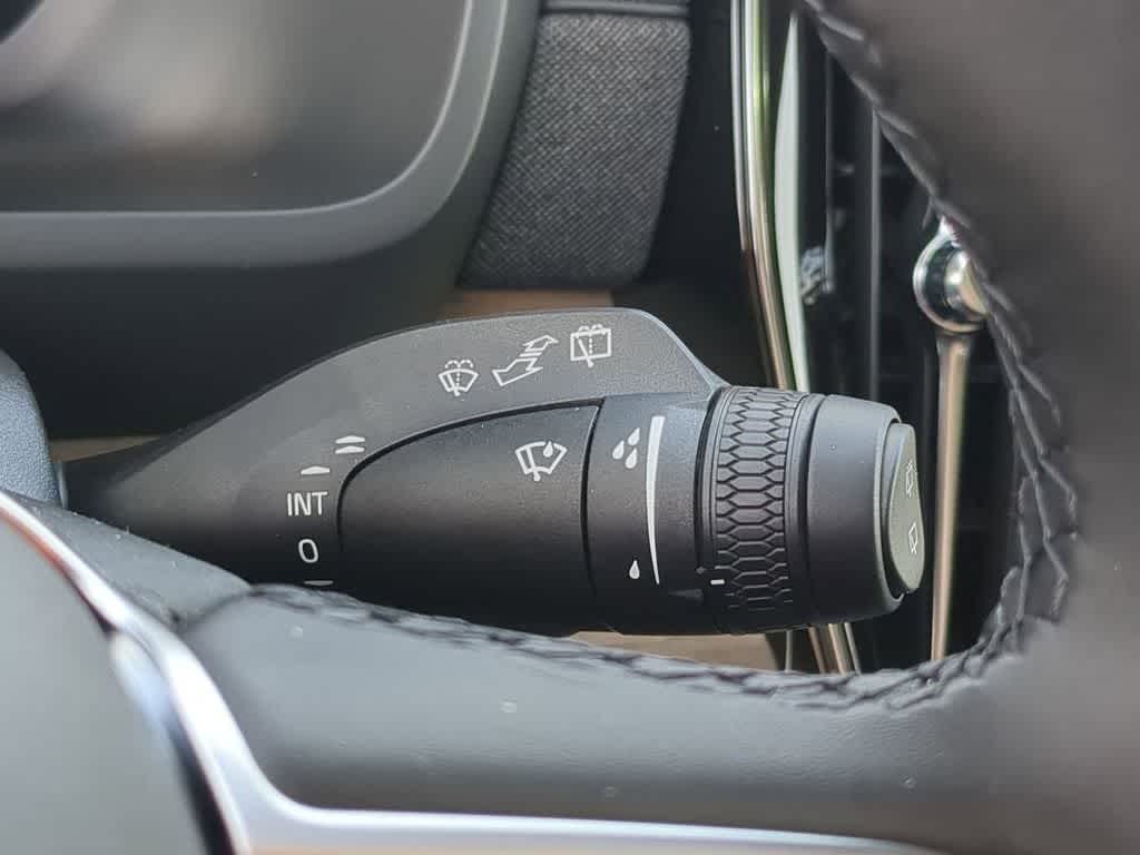 Thumbnail: 2026 Volvo XC90 - 24