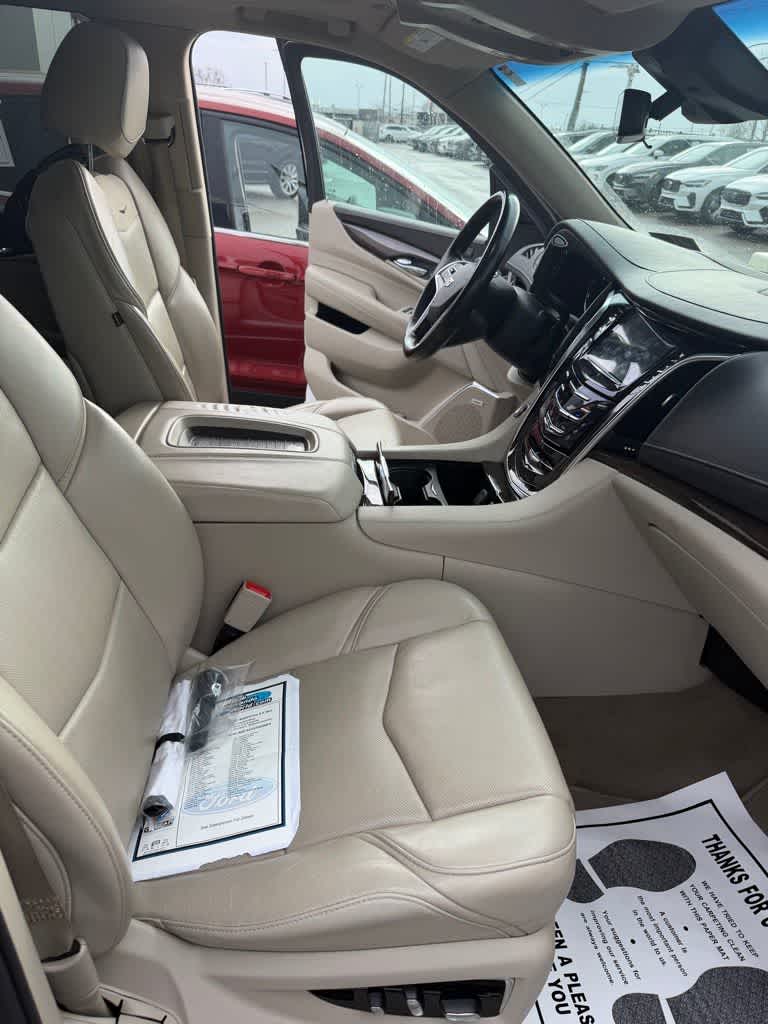 Thumbnail: 2018 Cadillac Escalade - 14