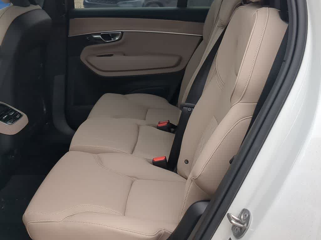Thumbnail: 2026 Volvo XC90 - 18