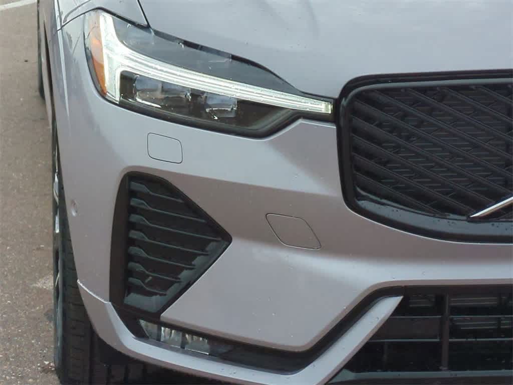 Thumbnail: 2026 Volvo XC60 - 10