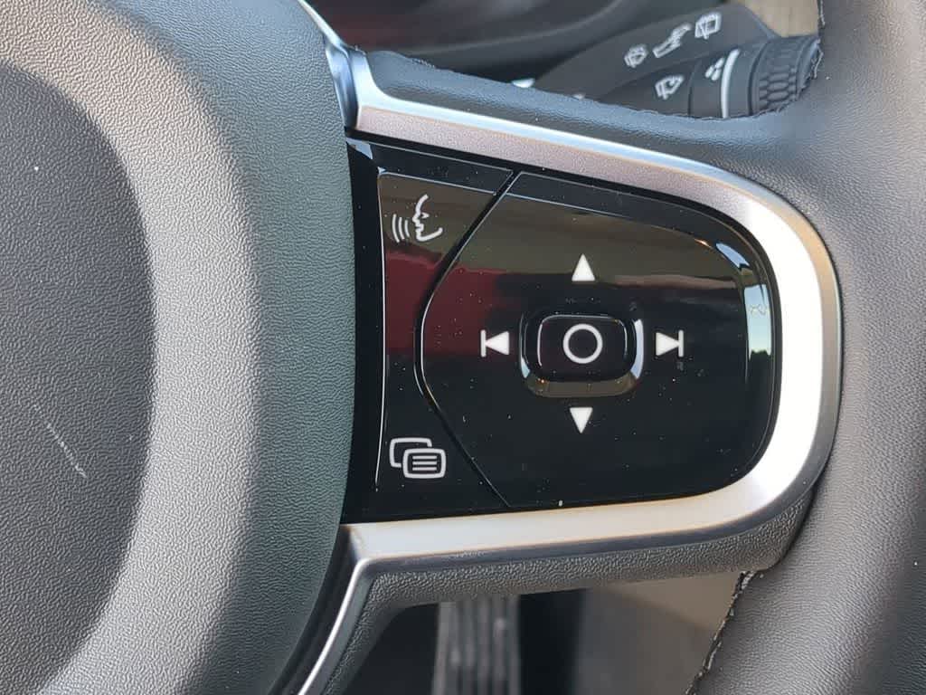 Thumbnail: 2026 Volvo XC60 - 22