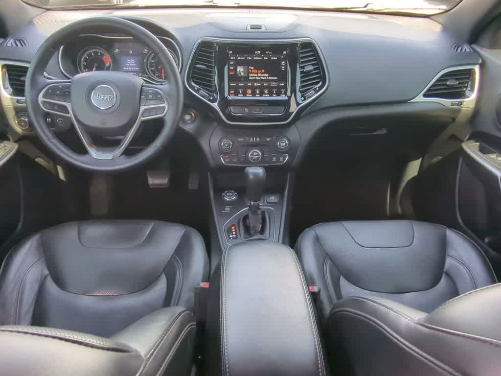 Thumbnail: 2019 Jeep Cherokee - 14