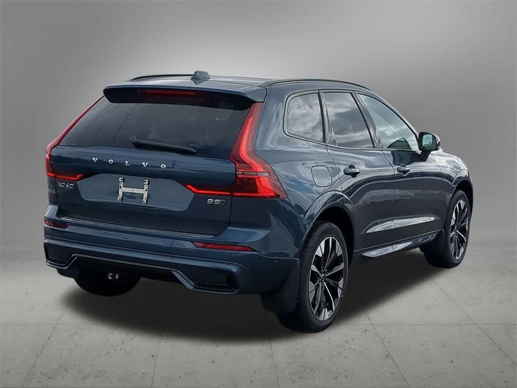 Thumbnail: 2026 Volvo XC60 - 6
