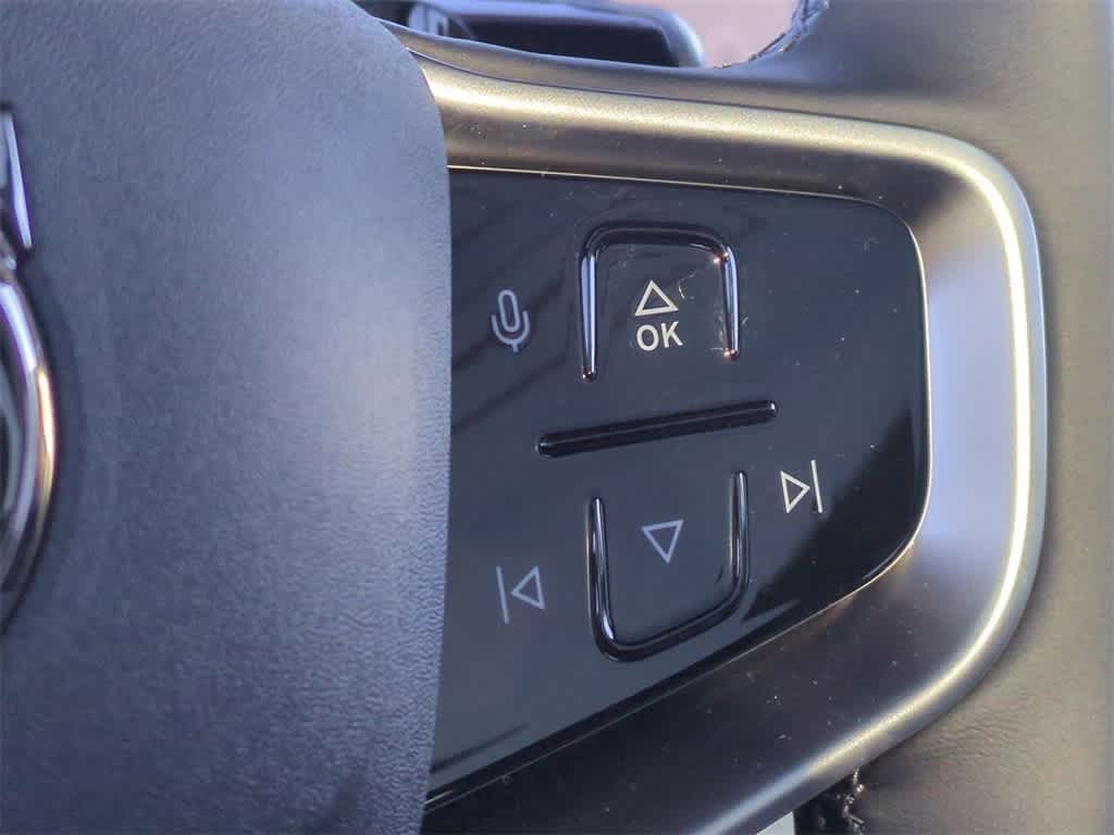 Thumbnail: 2025 Volvo EX30 - 24