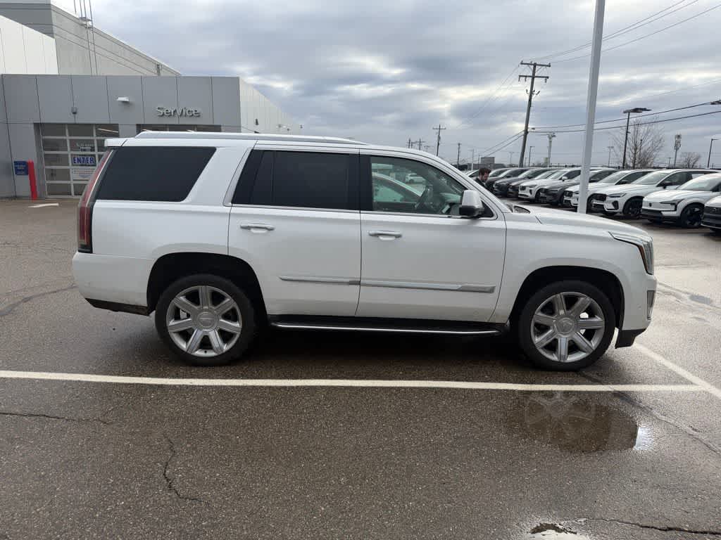 Thumbnail: 2018 Cadillac Escalade - 4