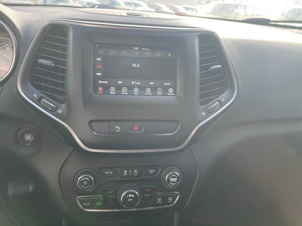 Thumbnail: 2020 Jeep Cherokee - 23