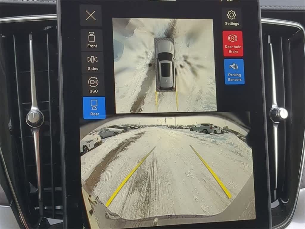 Thumbnail: 2026 Volvo XC90 - 21