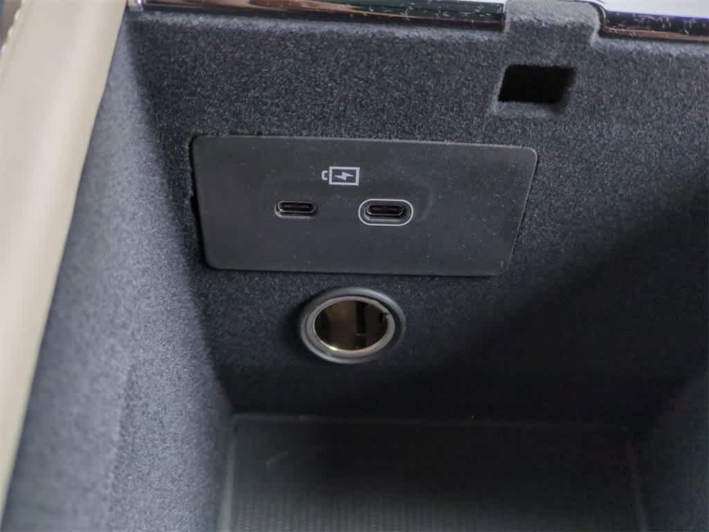 Thumbnail: 2026 Volvo XC90 - 31