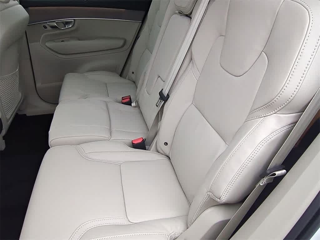 Thumbnail: 2026 Volvo XC90 - 18