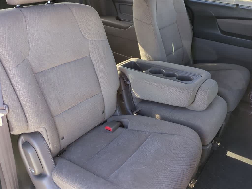 Thumbnail: 2016 Honda Odyssey - 17
