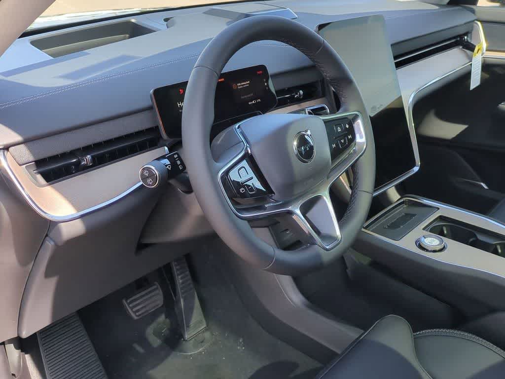 Thumbnail: 2025 Volvo EX90 - 2