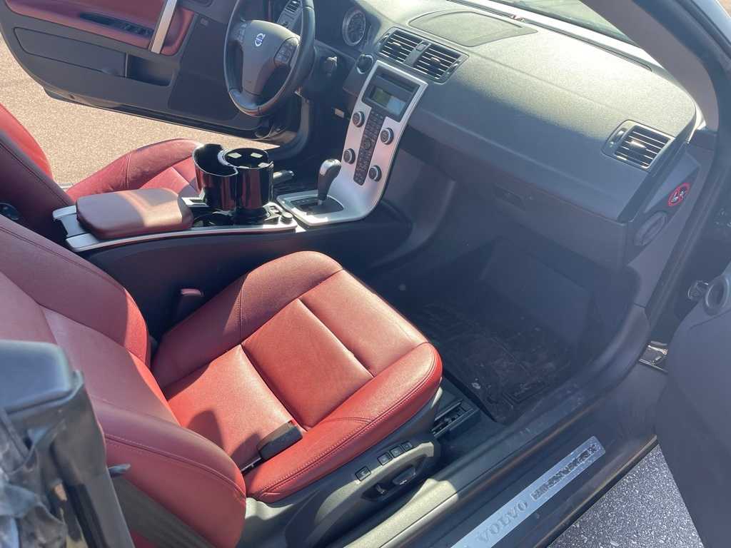 Thumbnail: 2013 Volvo C70 - 11