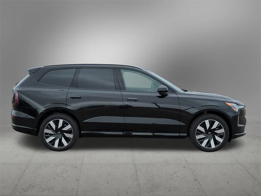 Thumbnail: 2025 Volvo EX90 - 7