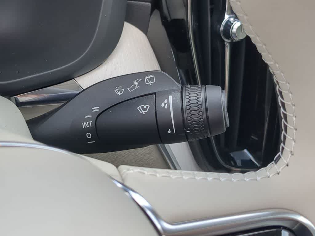 Thumbnail: 2026 Volvo XC60 - 24