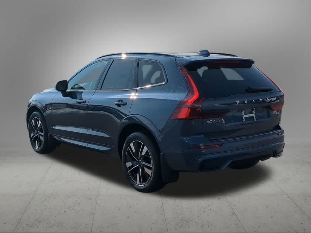 Thumbnail: 2026 Volvo XC60 - 4