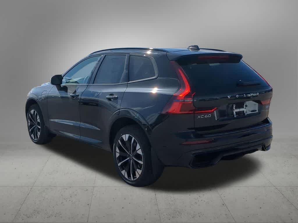 Thumbnail: 2026 Volvo XC60 - 4