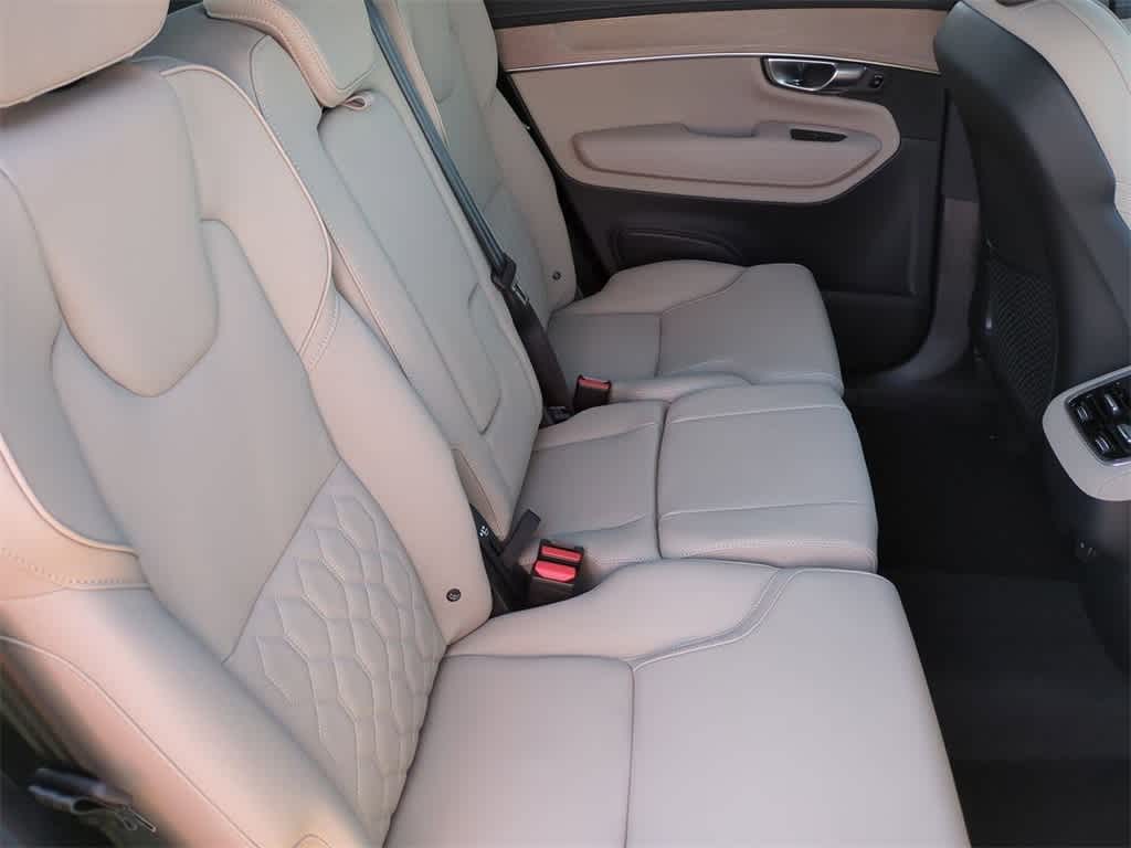 Thumbnail: 2026 Volvo XC90 - 19