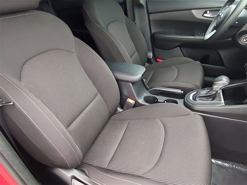 Thumbnail: 2020 Kia Forte - 20