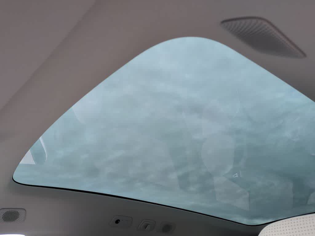 Thumbnail: 2025 Volvo EX90 - 18