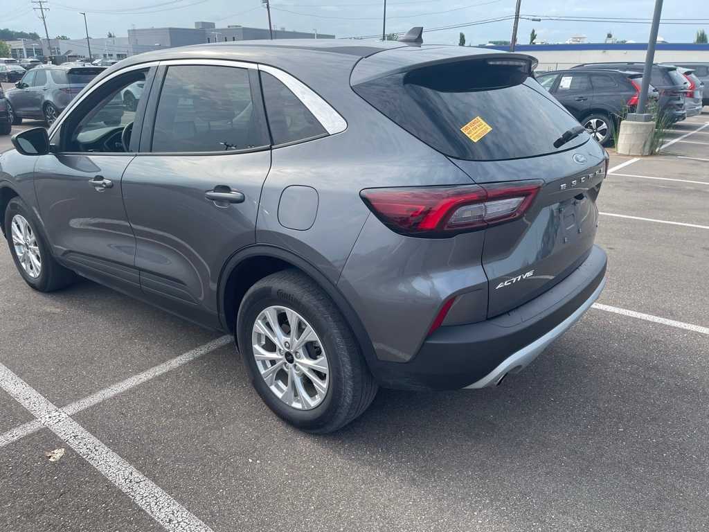 2023 Ford Escape Active photo 3