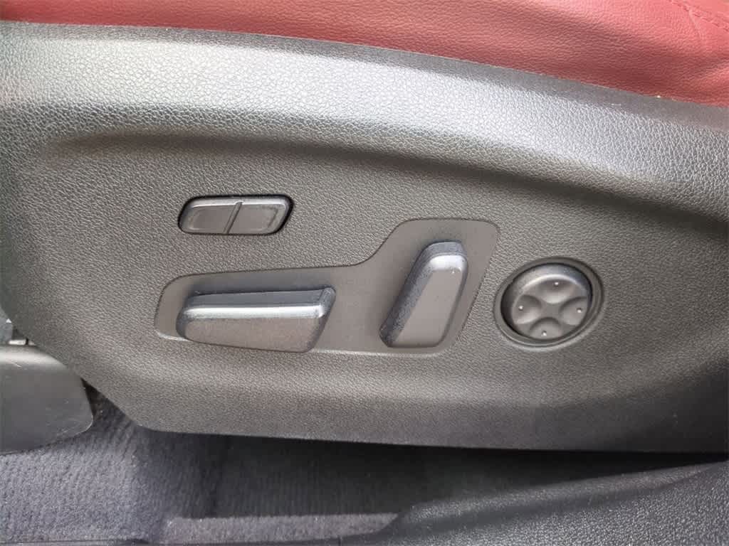 Thumbnail: 2017 Kia Sorento - 9