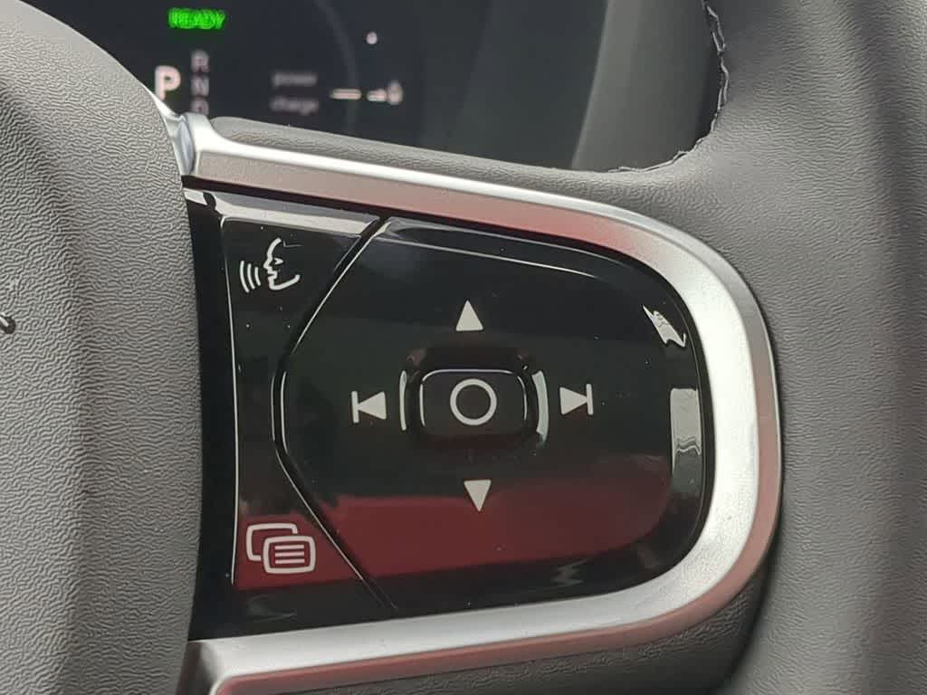 Thumbnail: 2026 Volvo XC60 - 5