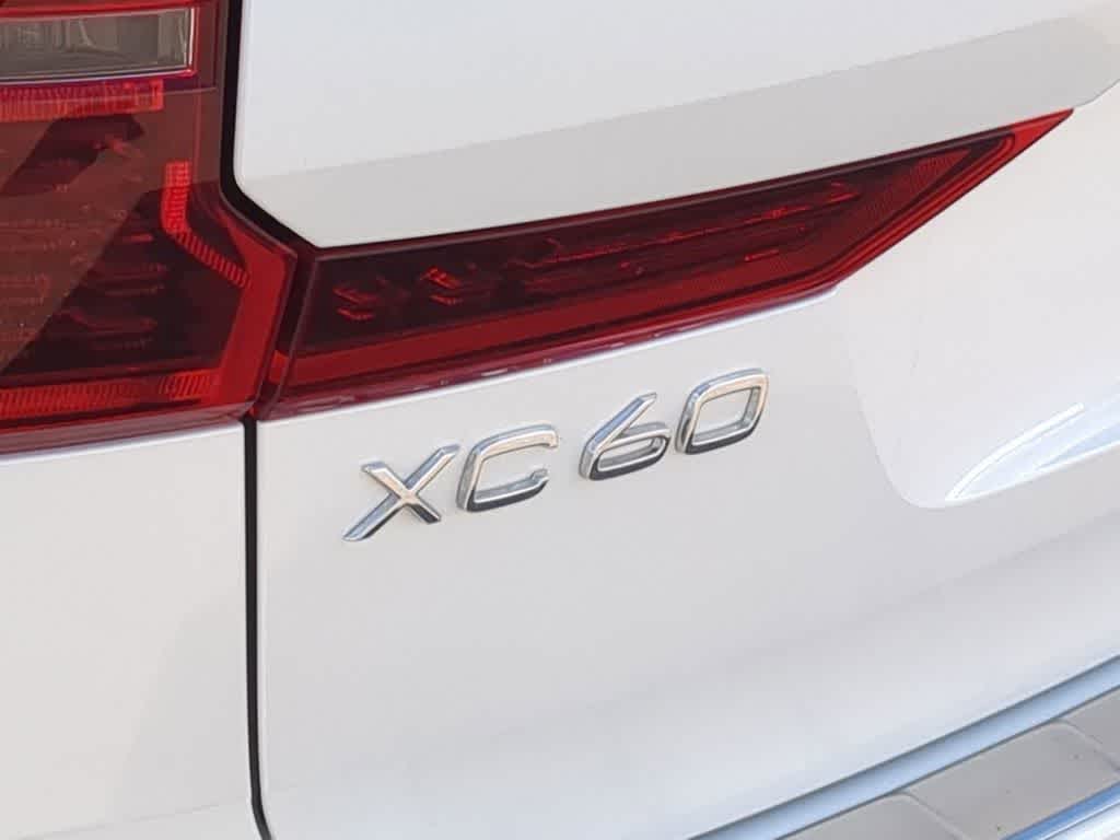 Thumbnail: 2026 Volvo XC60 - 12