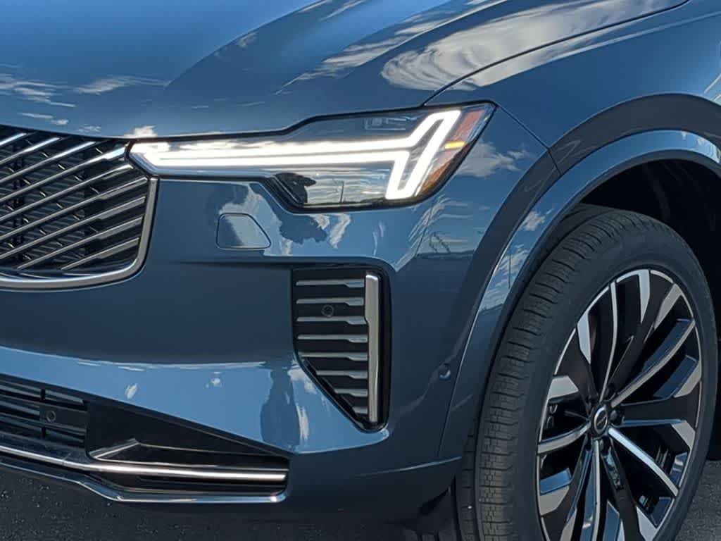 Thumbnail: 2026 Volvo XC90 - 10