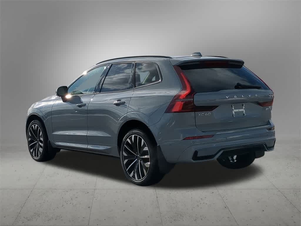 Thumbnail: 2026 Volvo XC60 - 4