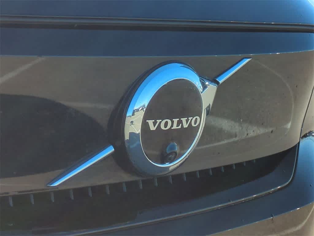 Thumbnail: 2022 Volvo C40 - 10