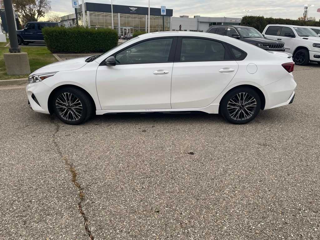 Thumbnail: 2024 Kia Forte - 2