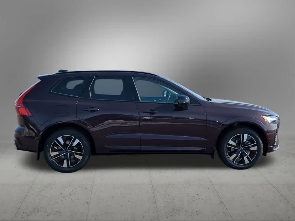 Thumbnail: 2026 Volvo XC60 - 7