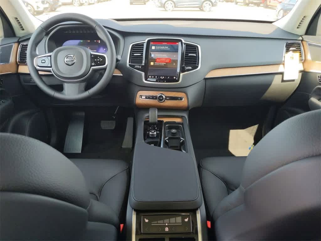 Thumbnail: 2025 Volvo XC90 - 13